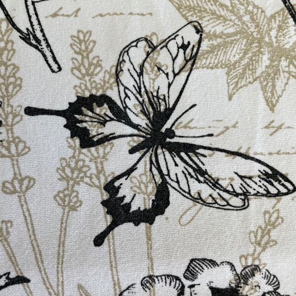 🌸3/$25 Botanical Table Runner | 14.75" x 64.25" - Picture 5 of 12